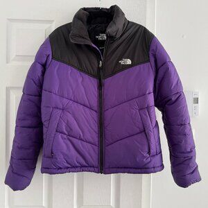 The North Face Puffer Jacket in Purple/Black, size Medium AS IS